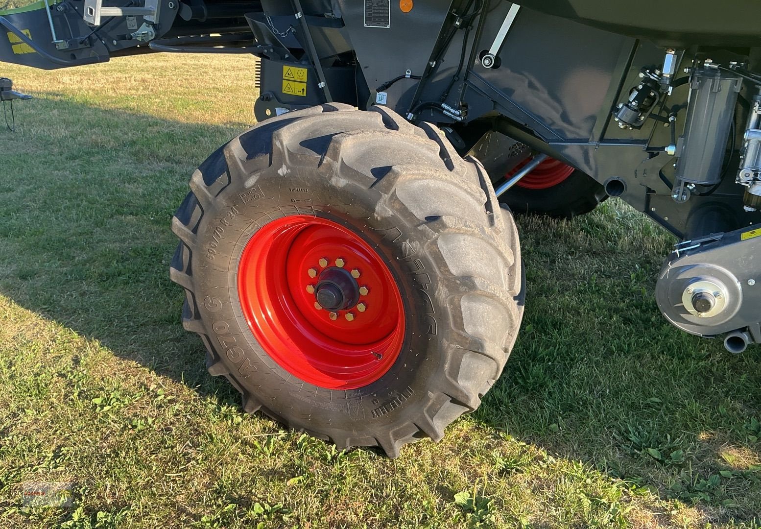 Mähdrescher del tipo CLAAS Lexion 630 Montana, Gebrauchtmaschine In Tuningen (Immagine 4)