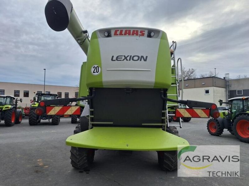 Mähdrescher des Typs CLAAS LEXION 630, Gebrauchtmaschine in Warburg (Bild 7)