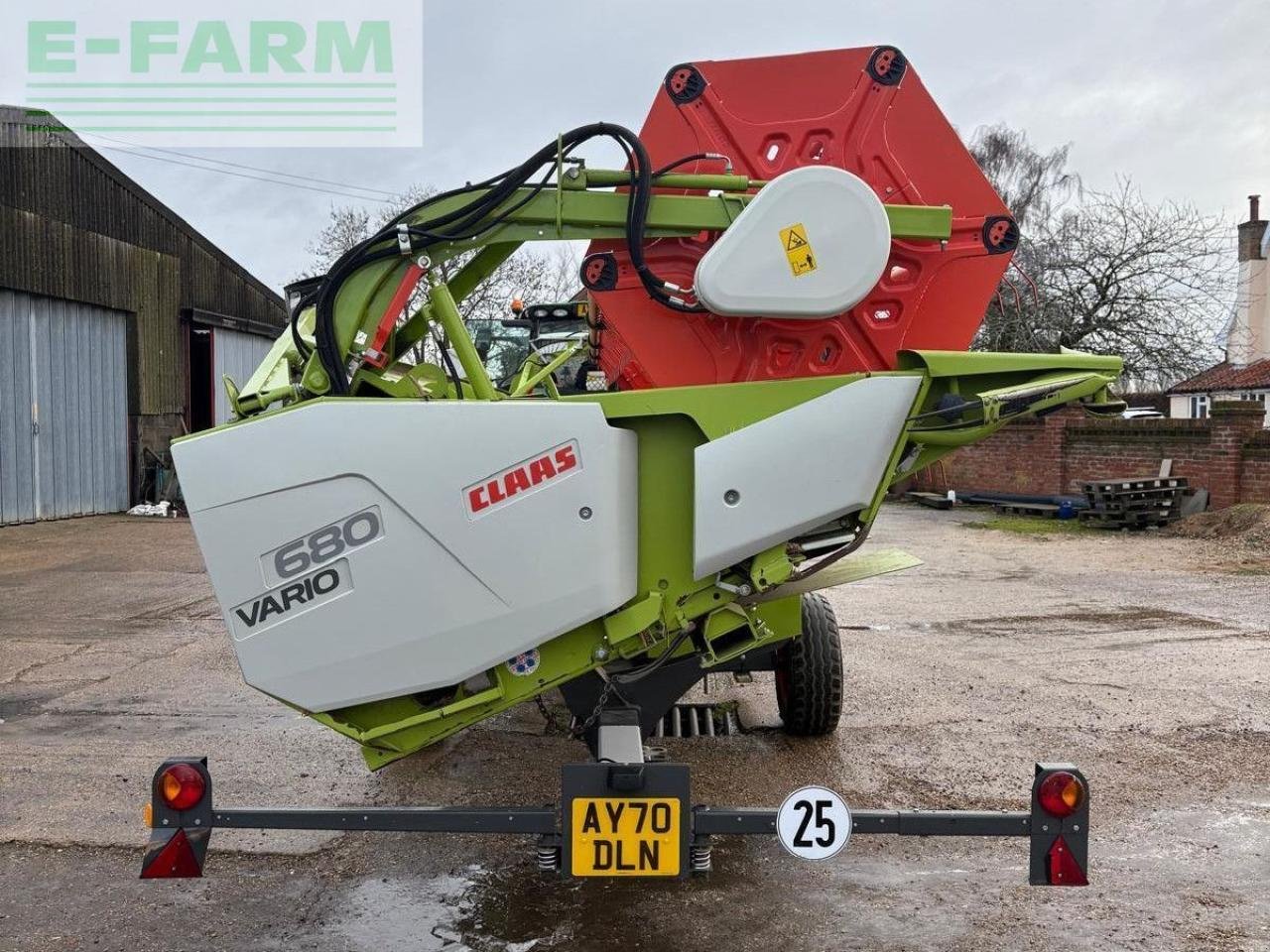 Mähdrescher типа CLAAS LEXION 630, Gebrauchtmaschine в SUFFOLK (Фотография 19)