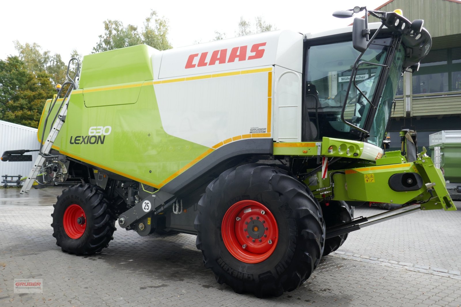 Mähdrescher of the type CLAAS Lexion 630, Gebrauchtmaschine in Dorfen (Picture 4)