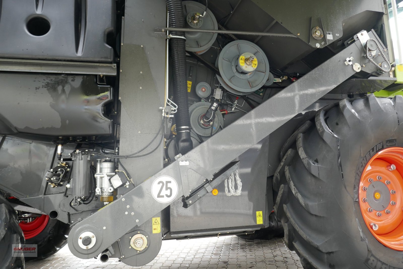 Mähdrescher of the type CLAAS Lexion 630, Gebrauchtmaschine in Dorfen (Picture 5)