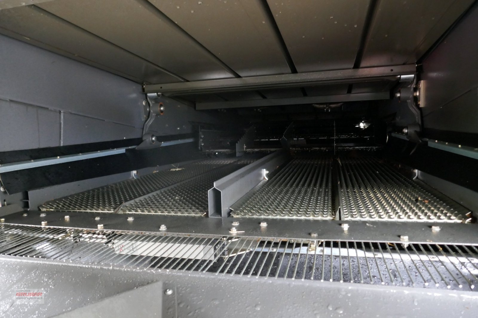 Mähdrescher of the type CLAAS Lexion 630, Gebrauchtmaschine in Dorfen (Picture 9)