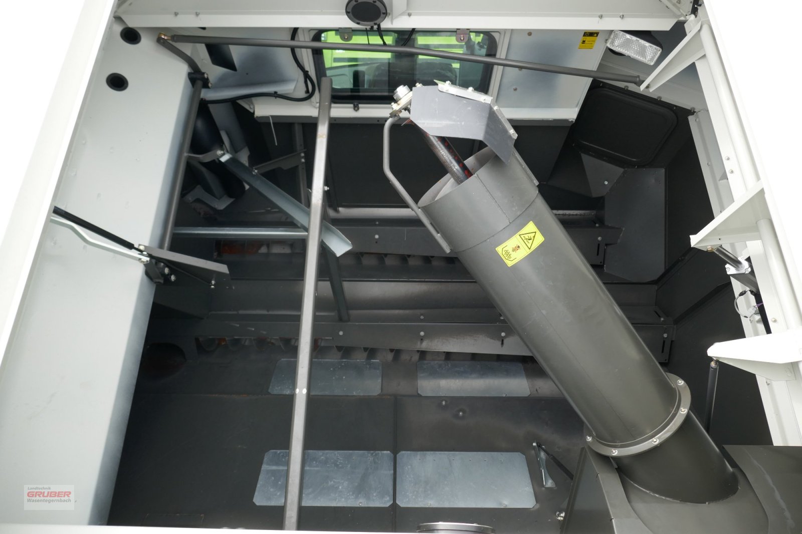 Mähdrescher of the type CLAAS Lexion 630, Gebrauchtmaschine in Dorfen (Picture 12)