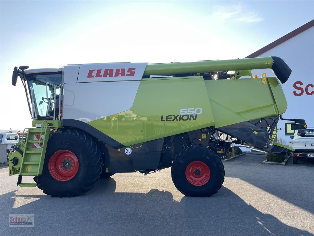 Mähdrescher tip CLAAS Lexion 650 3D GPS S7, Gebrauchtmaschine in Schierling (Poză 3)