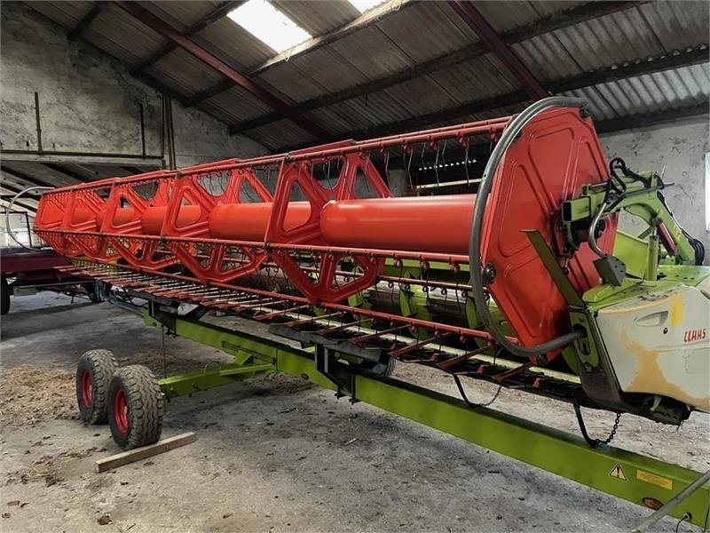 Mähdrescher of the type CLAAS LEXION 650 CEBIS, Gebrauchtmaschine in Vinderup (Picture 12)