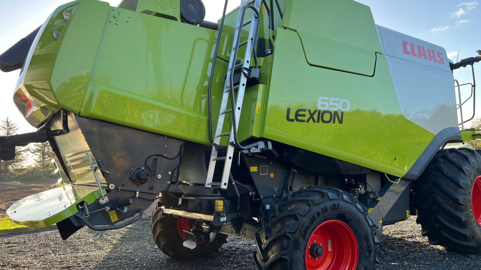 Mähdrescher des Typs CLAAS LEXION 650 Lexion 650 rystermaskine, Gebrauchtmaschine in Vinderup (Bild 3)