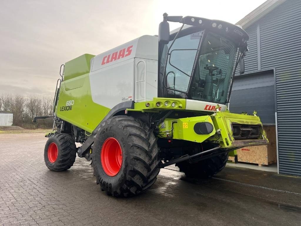Mähdrescher of the type CLAAS Lexion 650, Gebrauchtmaschine in Vinderup (Picture 1)