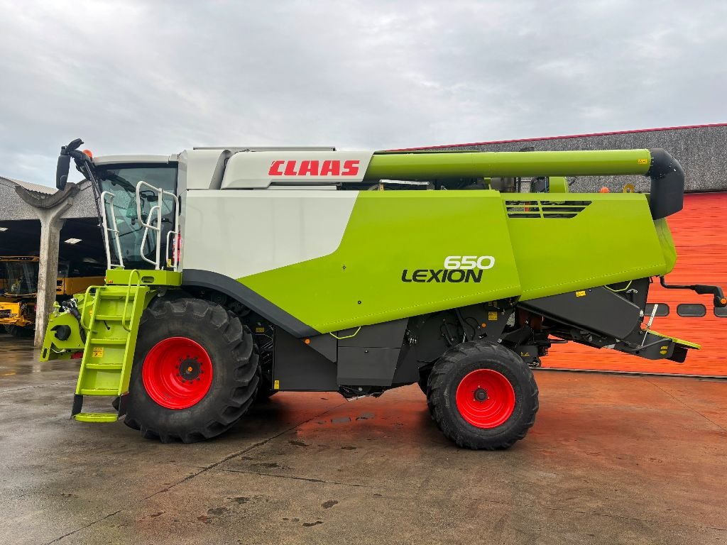 Mähdrescher van het type CLAAS Lexion 650, Gebrauchtmaschine in Baillonville (Foto 1)