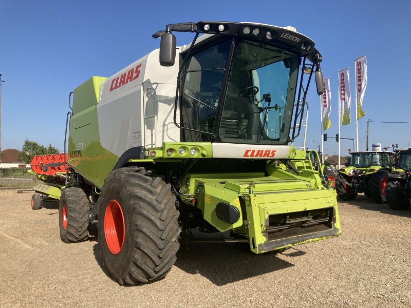 Mähdrescher tip CLAAS LEXION 650, Gebrauchtmaschine in ST CLEMENT DE LA PLACE (Poză 1)