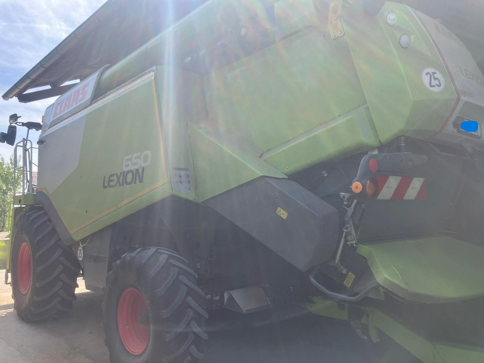 Mähdrescher tip CLAAS Lexion 650, Gebrauchtmaschine in Schwandorf (Poză 2)