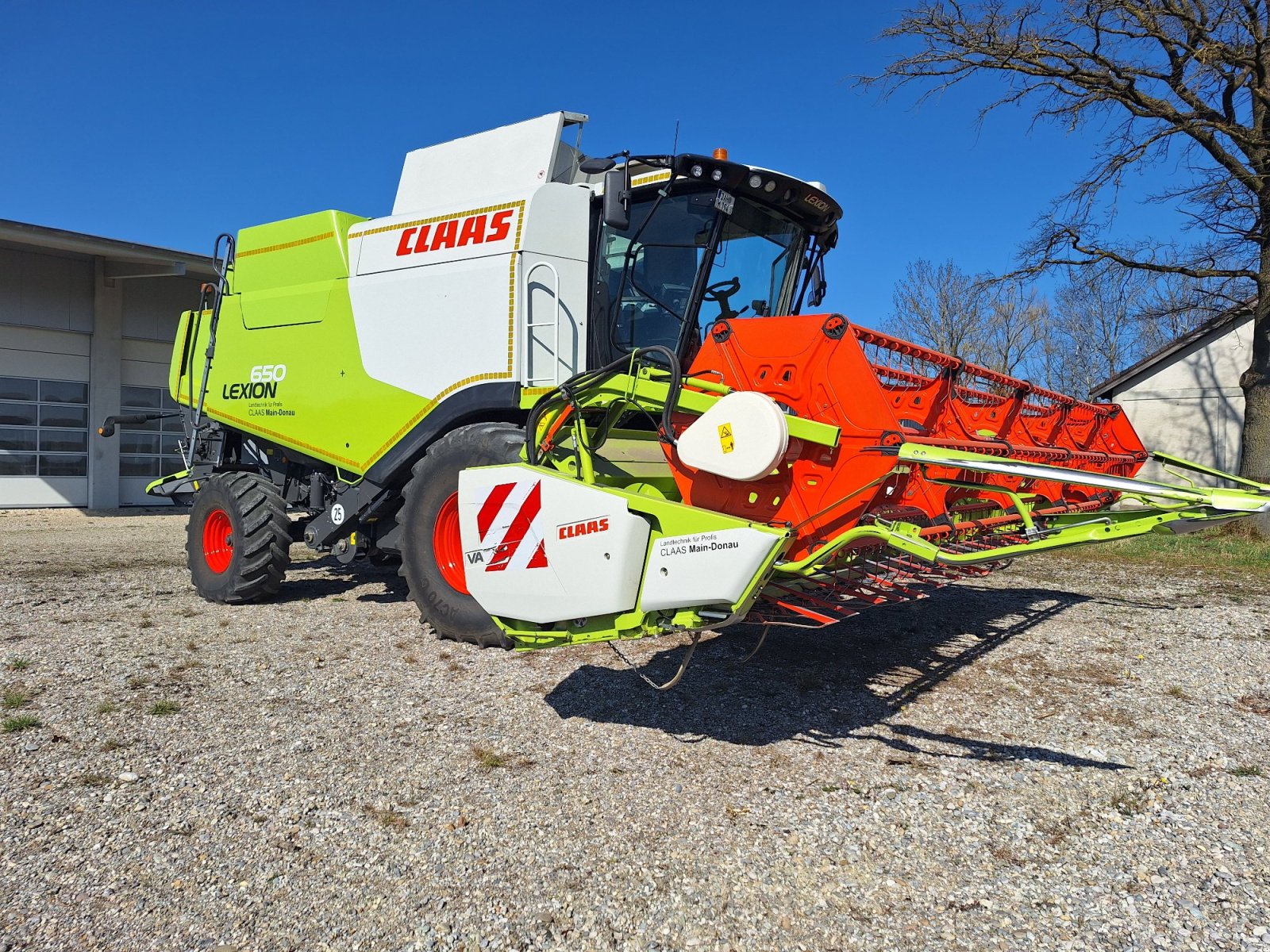 Mähdrescher of the type CLAAS Lexion 650, Gebrauchtmaschine in Karlsfeld (Picture 2)