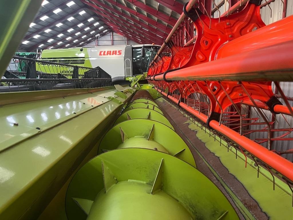 Mähdrescher des Typs CLAAS LEXION 660 Cemos, Vario 930, Gebrauchtmaschine in Mern (Bild 15)