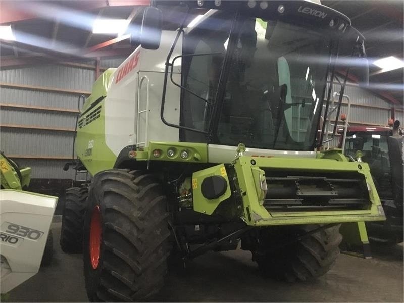 Mähdrescher des Typs CLAAS LEXION 660 Cemos, Vario 930, Gebrauchtmaschine in Mern (Bild 3)