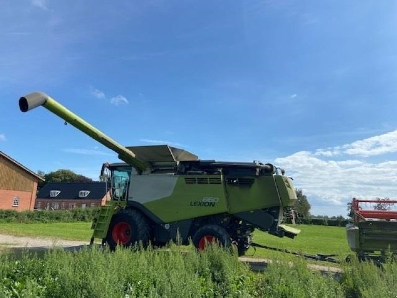Mähdrescher des Typs CLAAS LEXION 660 T4I VARIO 930 4 WD / GPS / 11000 L. tan, Gebrauchtmaschine in Mern (Bild 4)