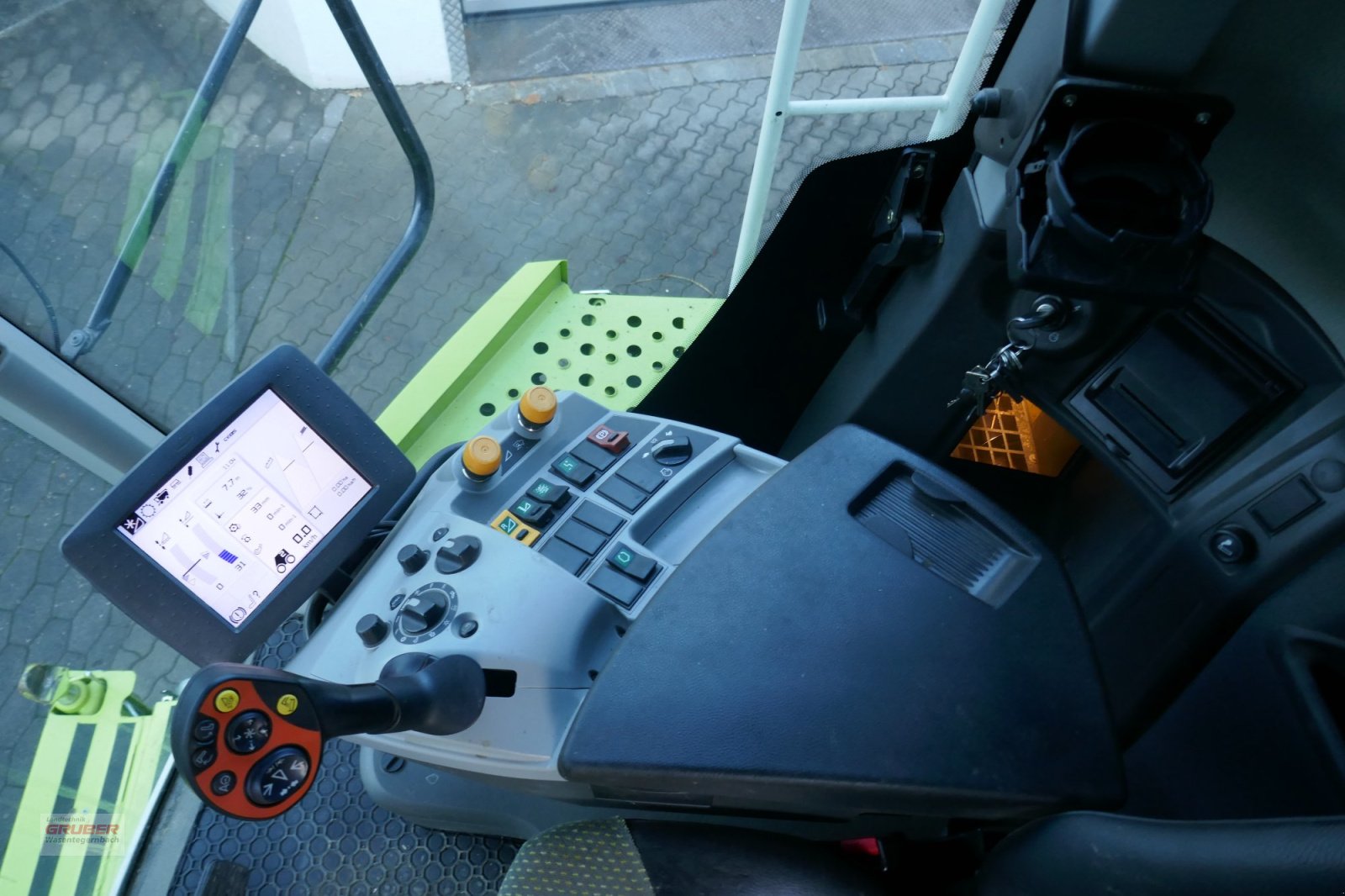 Mähdrescher typu CLAAS Lexion 660, Gebrauchtmaschine v Dorfen (Obrázek 21)