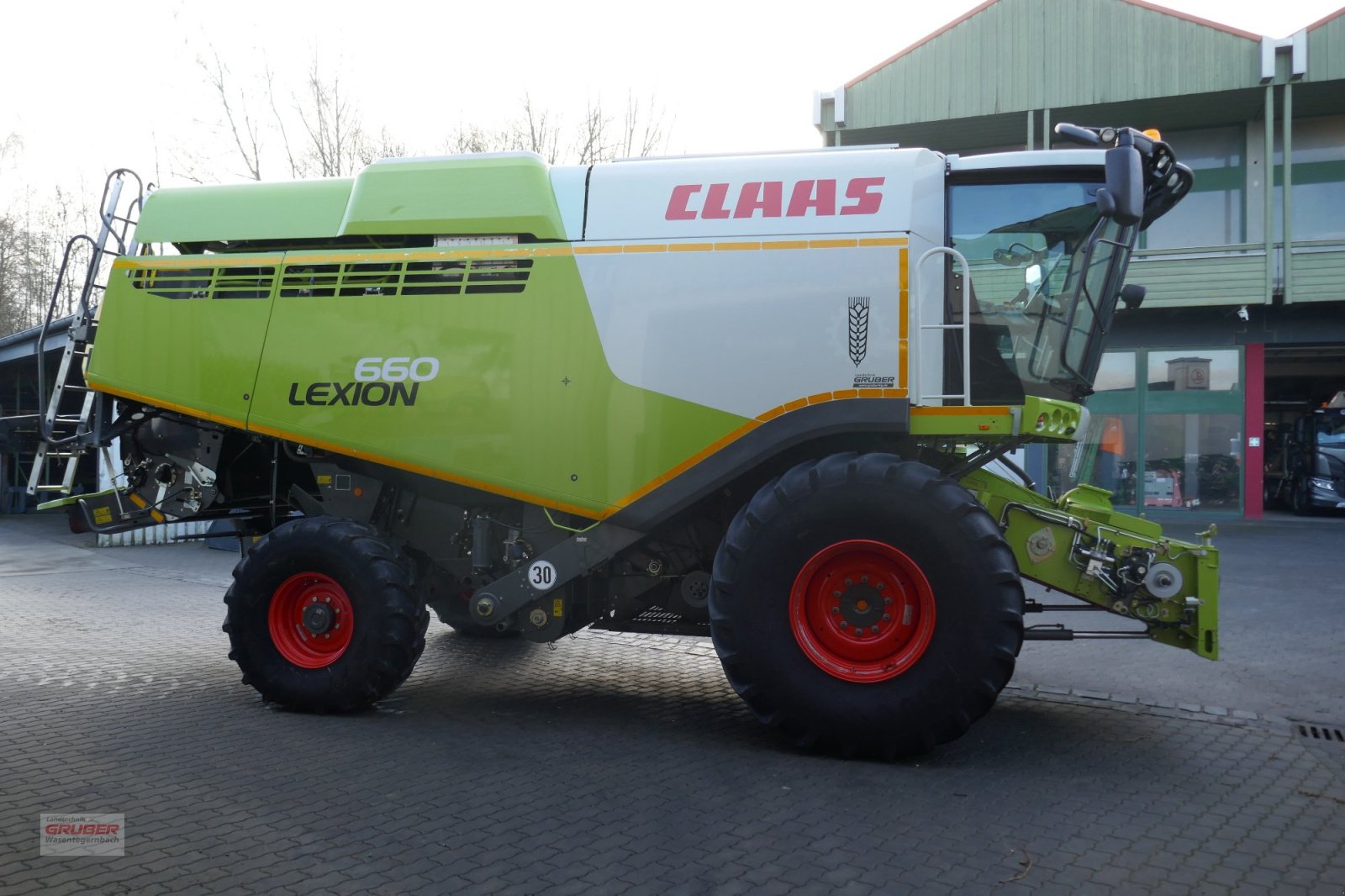 Mähdrescher a típus CLAAS Lexion 660, Gebrauchtmaschine ekkor: Dorfen (Kép 3)