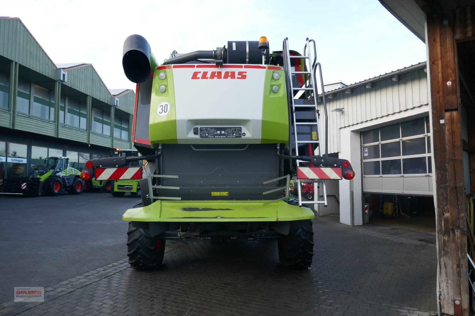 Mähdrescher a típus CLAAS Lexion 660, Gebrauchtmaschine ekkor: Dorfen (Kép 4)