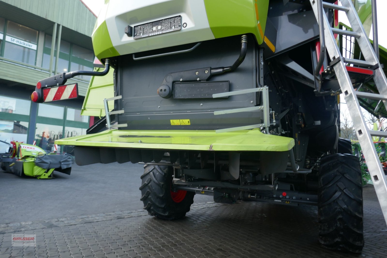 Mähdrescher a típus CLAAS Lexion 660, Gebrauchtmaschine ekkor: Dorfen (Kép 15)