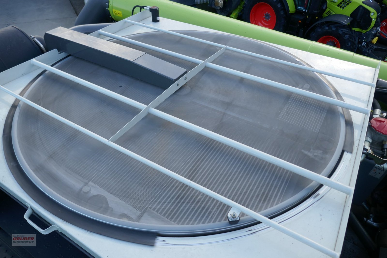 Mähdrescher a típus CLAAS Lexion 660, Gebrauchtmaschine ekkor: Dorfen (Kép 17)