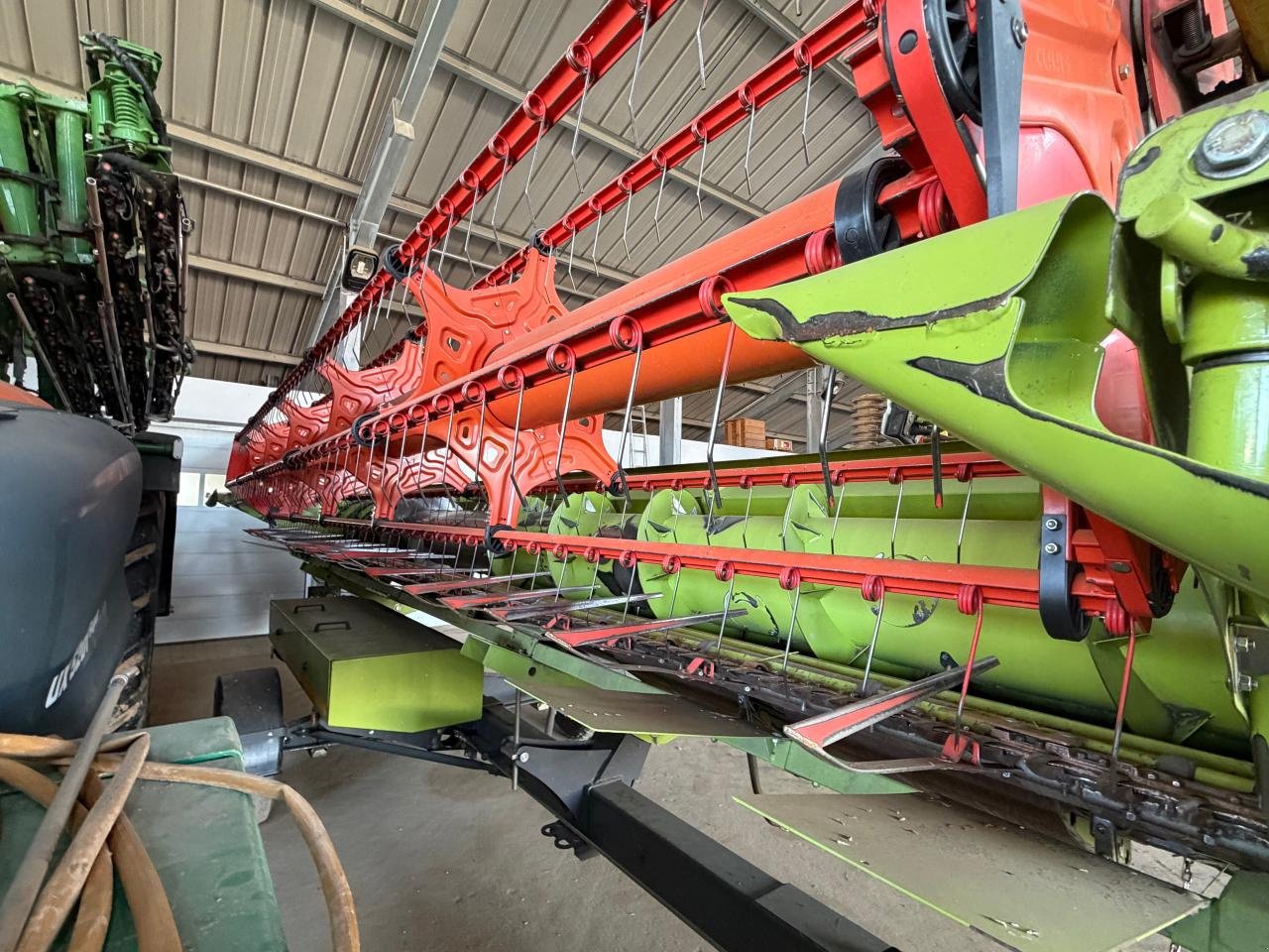 Mähdrescher des Typs CLAAS Lexion 660, Gebrauchtmaschine in Könnern (Bild 21)