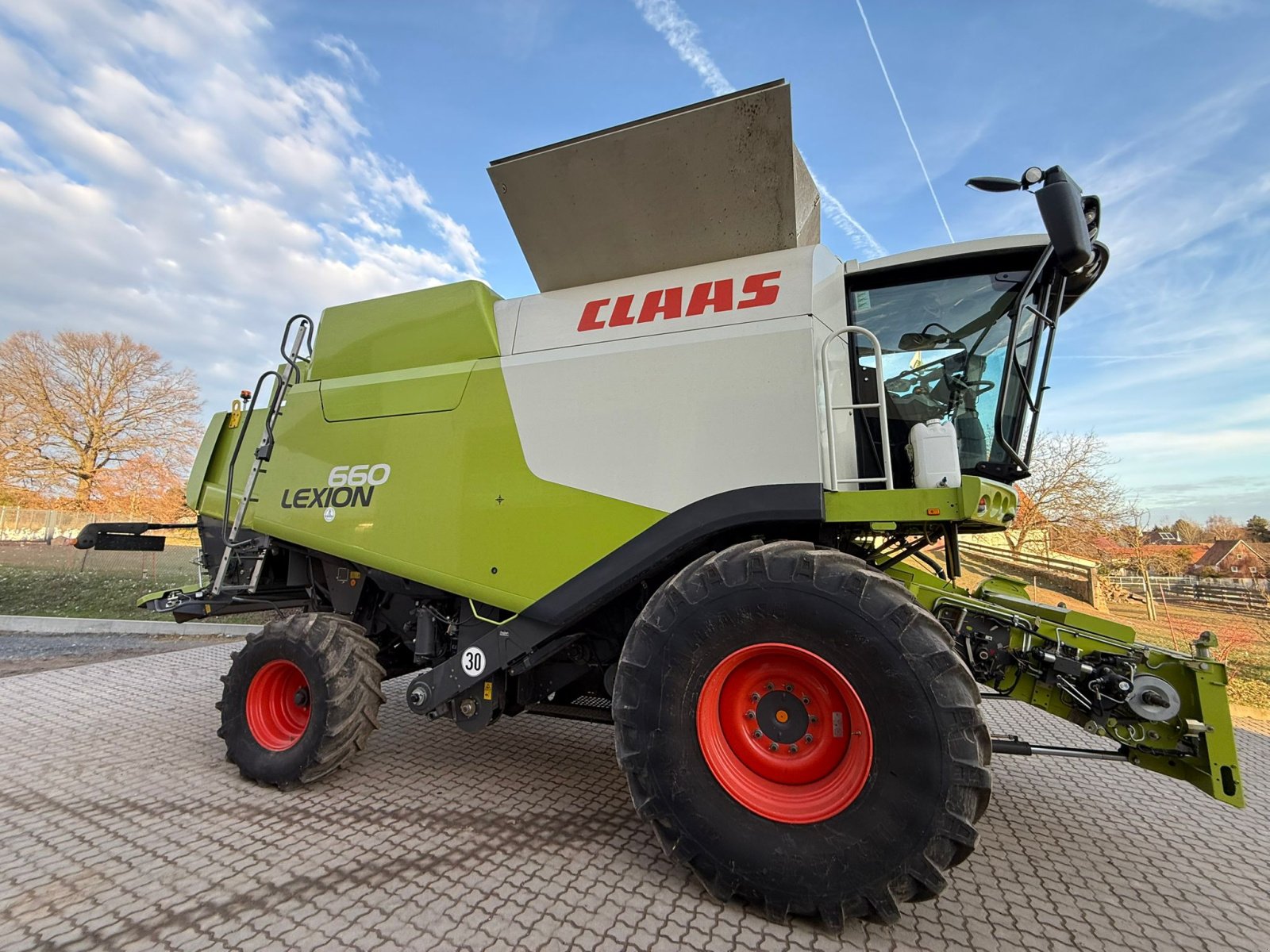 Mähdrescher typu CLAAS Lexion 660, Gebrauchtmaschine v Grimma (Obrázek 4)