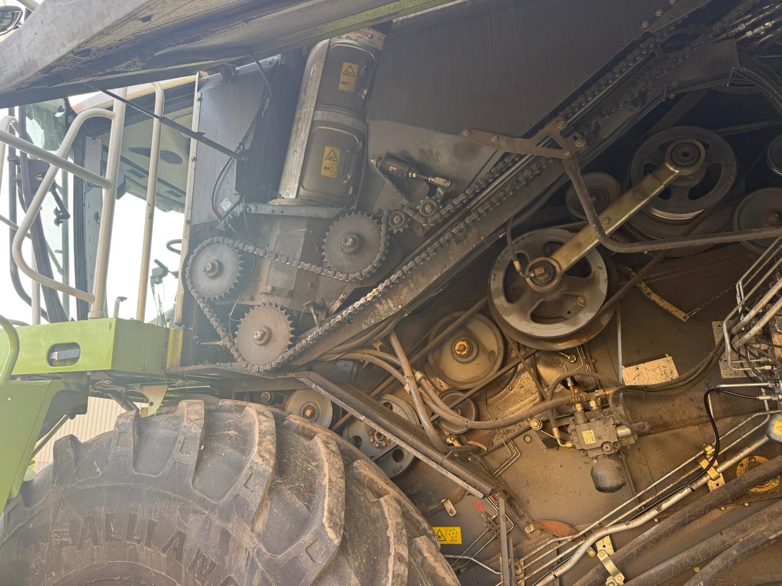 Mähdrescher typu CLAAS Lexion 660, Gebrauchtmaschine v Grimma (Obrázek 19)