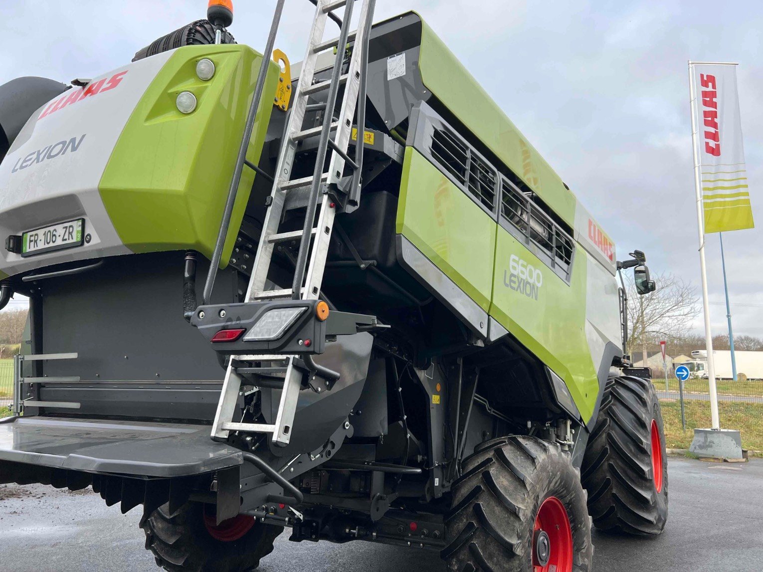 Mähdrescher типа CLAAS LEXION 6600 TRADITION, Gebrauchtmaschine в L'Isle-en-Dodon (Фотография 4)