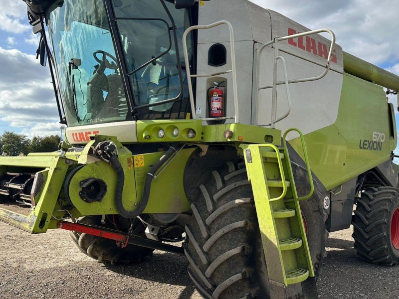 Mähdrescher des Typs CLAAS LEXION 670 Incl skærebord. Laser Pilot., Gebrauchtmaschine in Kolding (Bild 1)