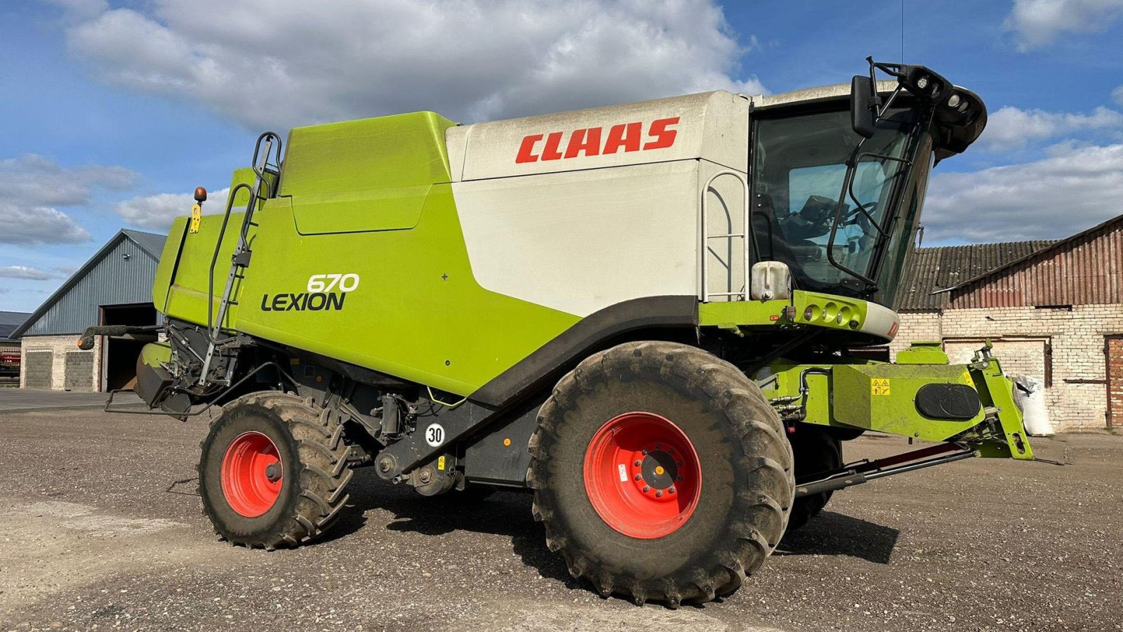 Mähdrescher typu CLAAS LEXION 670 Incl skærebord. Laser Pilot., Gebrauchtmaschine v Kolding (Obrázek 2)