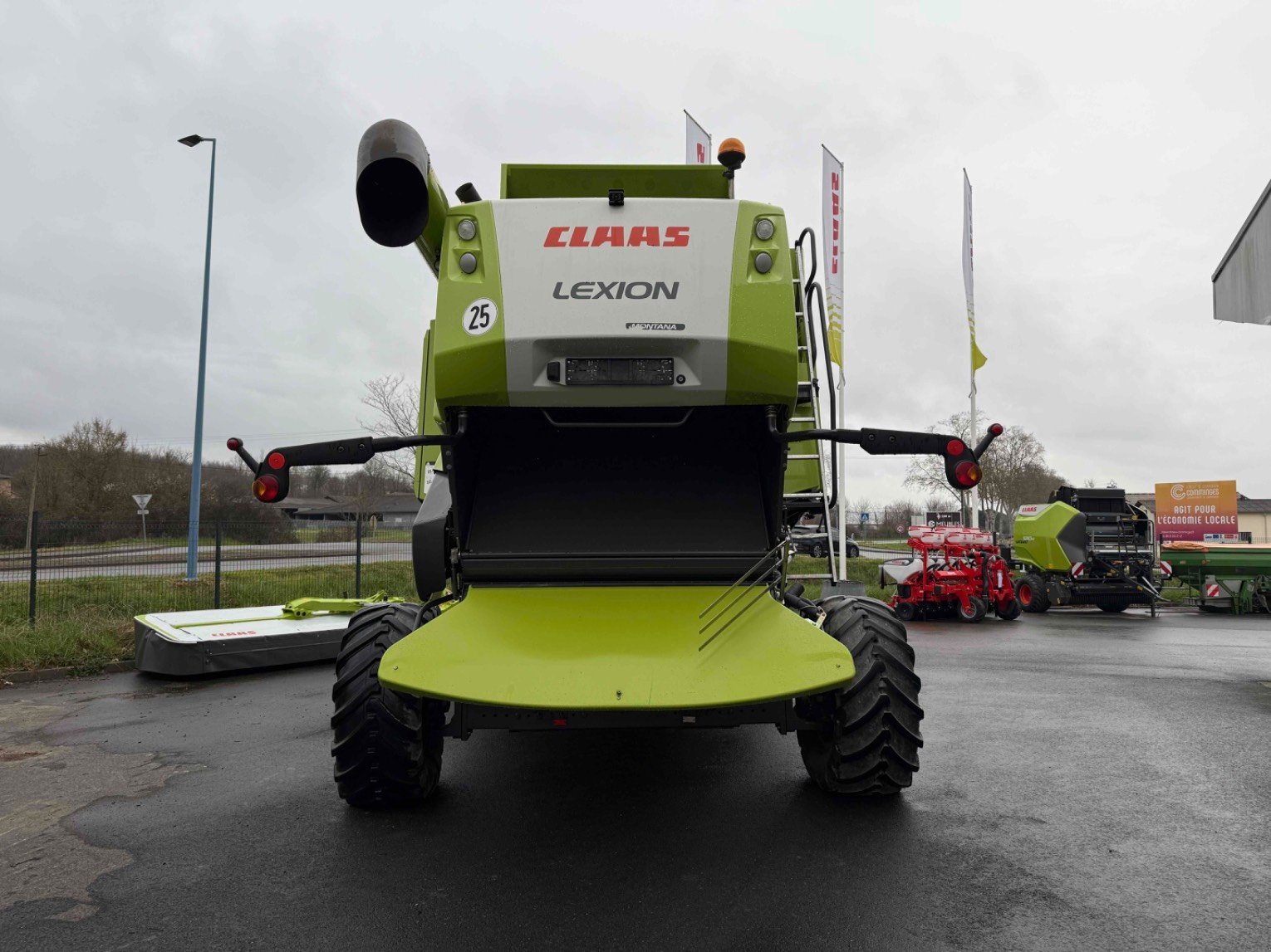 Mähdrescher типа CLAAS LEXION 670 MONTANA -, Gebrauchtmaschine в L'Isle-en-Dodon (Фотография 5)