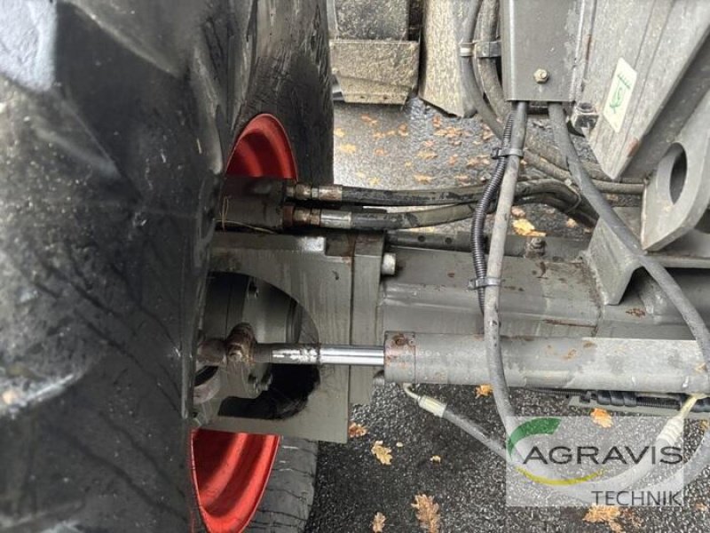 Mähdrescher van het type CLAAS LEXION 670 TERRA TRAC + SW V750 + TW, Gebrauchtmaschine in Meppen (Foto 13)