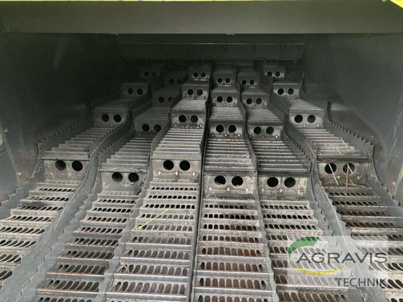 Mähdrescher van het type CLAAS LEXION 670 TERRA TRAC + SW V750 + TW, Gebrauchtmaschine in Meppen (Foto 28)