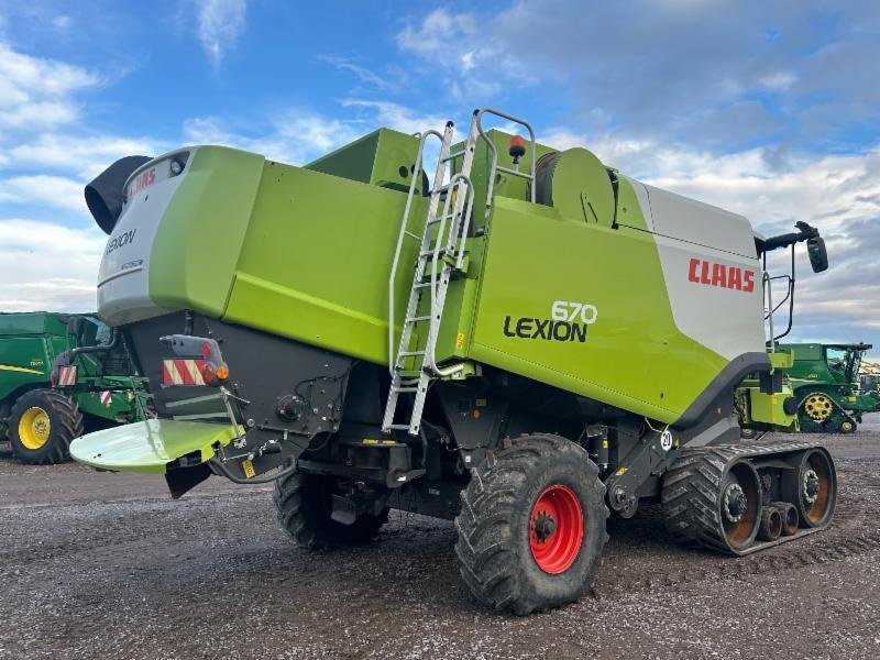 Mähdrescher of the type CLAAS LEXION 670 TERRA TRAC, Gebrauchtmaschine in Landsberg (Picture 4)