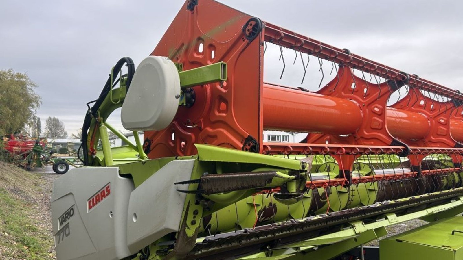 Mähdrescher des Typs CLAAS LEXION 670 TT  TT - Terra Trac. Incl skærebord., Gebrauchtmaschine in Kolding (Bild 8)