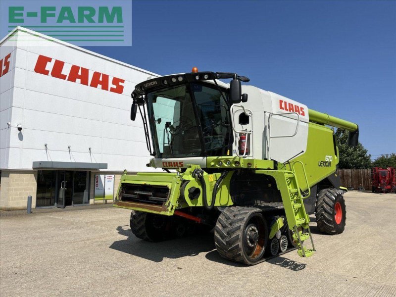 Mähdrescher vrste CLAAS LEXION 670 TT, Gebrauchtmaschine v SUFFOLK (Slika 1)