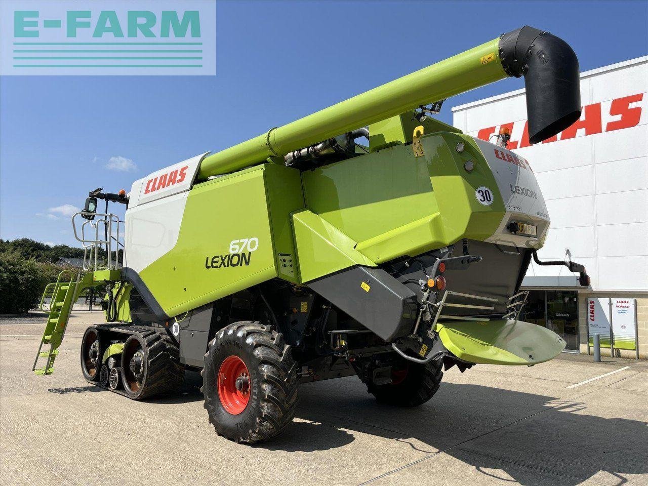 Mähdrescher typu CLAAS LEXION 670 TT, Gebrauchtmaschine v SUFFOLK (Obrázek 8)