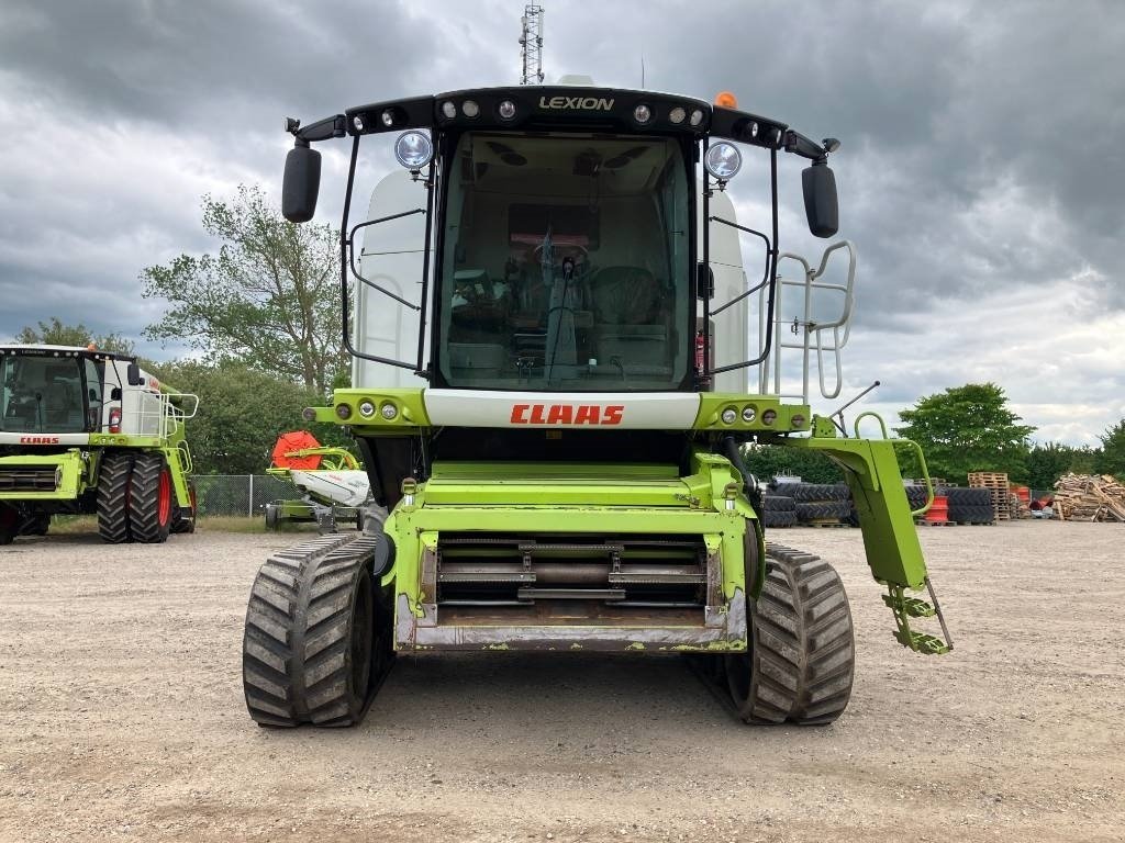 Mähdrescher del tipo CLAAS LEXION 670 TT, Gebrauchtmaschine In Brønderslev (Immagine 5)