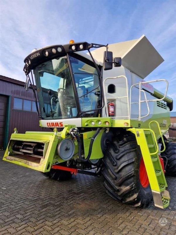 Mähdrescher typu CLAAS LEXION 670 VI GIVER 50 TIMERS HØSTGARANTI I DK!!! Incl. Skærebord og vogn., Gebrauchtmaschine v Kolding (Obrázek 3)