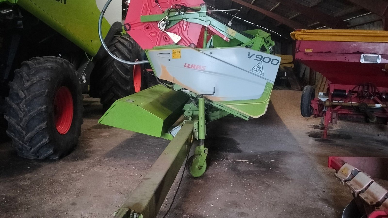 Mähdrescher des Typs CLAAS LEXION 670, Gebrauchtmaschine in Løgumkloster (Bild 4)