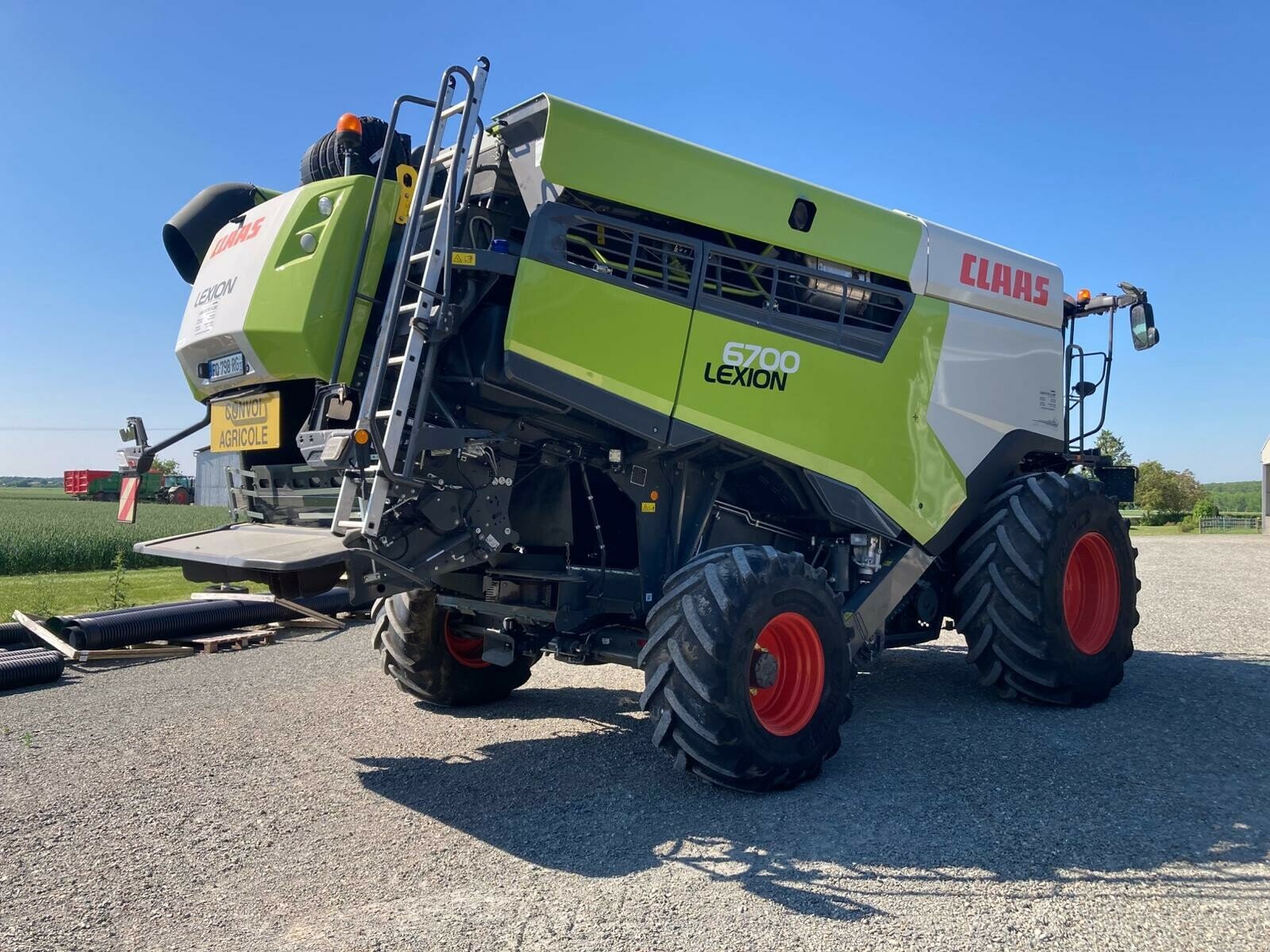 Mähdrescher от тип CLAAS LEXION 6700 BUSINESS, Gebrauchtmaschine в ST CLEMENT DE LA PLACE (Снимка 3)