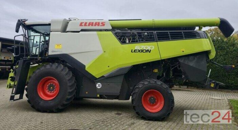 Mähdrescher tip CLAAS Lexion 6700 mit Schneidwerk, Vorführmaschine in Östringen (Poză 12)