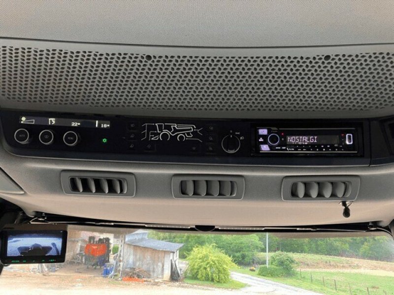 Mähdrescher des Typs CLAAS LEXION 6700 TRADITION, Gebrauchtmaschine in Hauteroche (Bild 6)