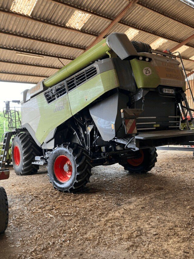 Mähdrescher des Typs CLAAS LEXION 6700 TRADITION, Gebrauchtmaschine in Hauteroche (Bild 3)