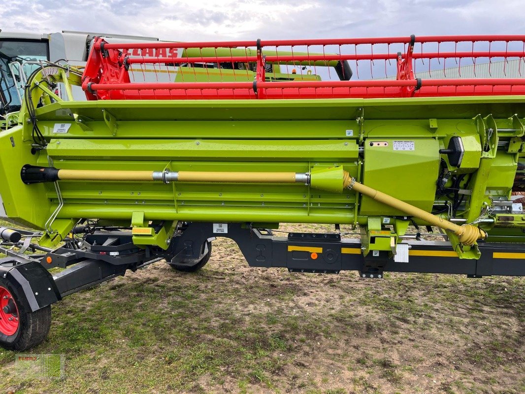 Mähdrescher des Typs CLAAS LEXION 6700 TT, Gebrauchtmaschine in Bordesholm (Bild 12)