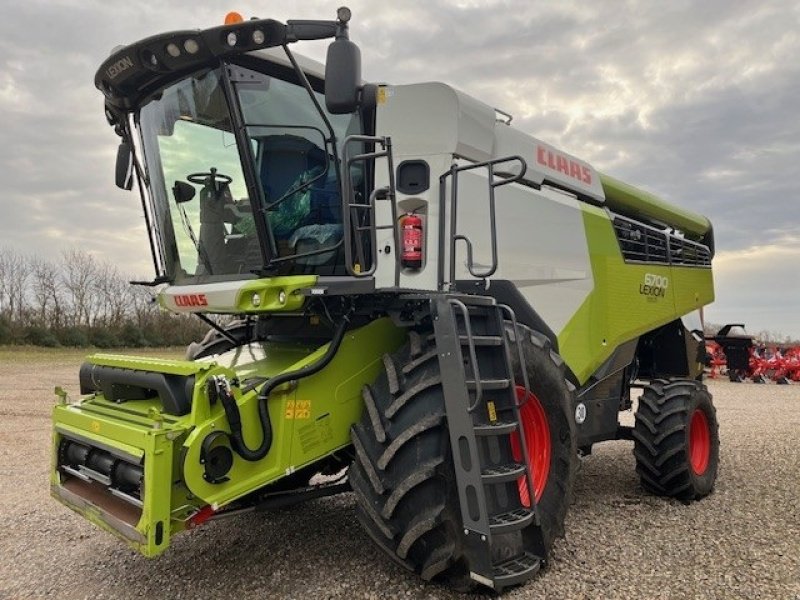 Mähdrescher vrste CLAAS LEXION 6700, Gebrauchtmaschine v Rødding (Slika 2)