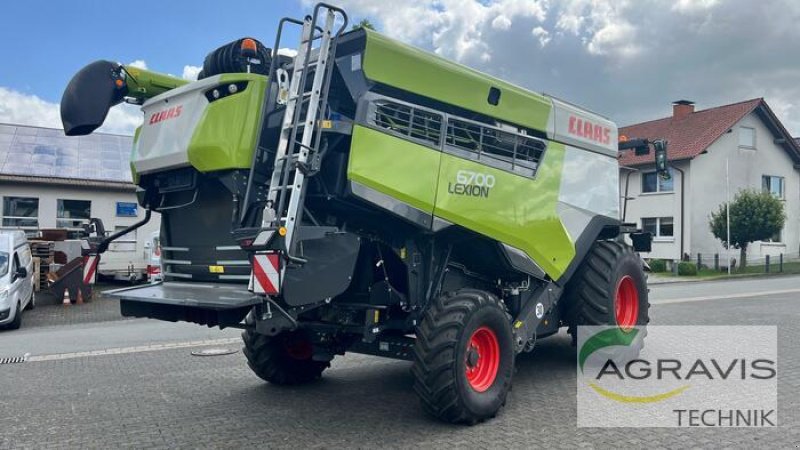 Mähdrescher des Typs CLAAS LEXION 6700, Gebrauchtmaschine in Warburg (Bild 7)