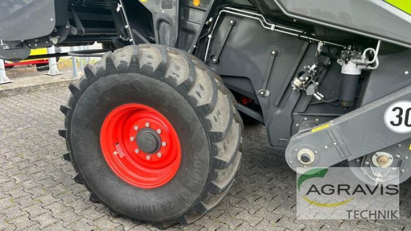 Mähdrescher des Typs CLAAS LEXION 6700, Gebrauchtmaschine in Warburg (Bild 5)