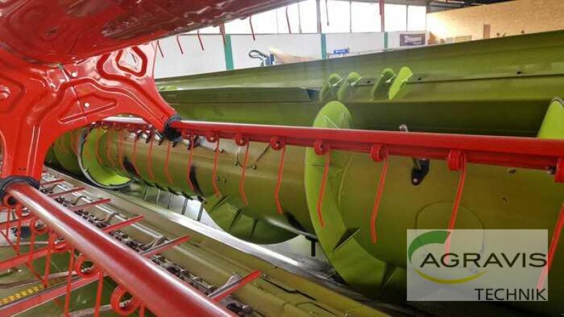 Mähdrescher des Typs CLAAS LEXION 6700, Gebrauchtmaschine in Warburg (Bild 21)