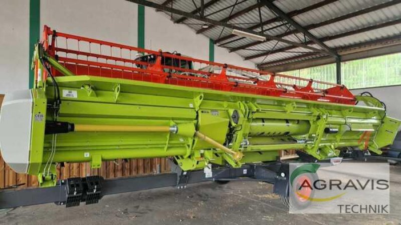 Mähdrescher des Typs CLAAS LEXION 6700, Gebrauchtmaschine in Warburg (Bild 22)