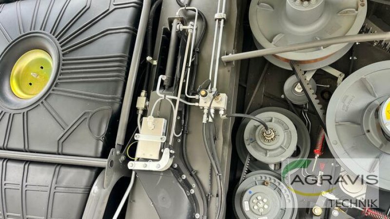 Mähdrescher des Typs CLAAS LEXION 6700, Gebrauchtmaschine in Warburg (Bild 17)